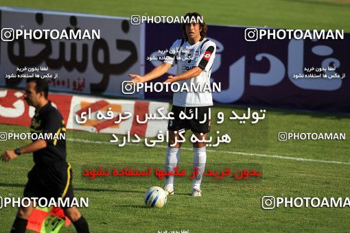 1071579, Tehran, [*parameter:4*], لیگ برتر فوتبال ایران، Persian Gulf Cup، Week 9، First Leg، Naft Tehran 0 v 0 Sepahan on 2010/09/17 at Shahid Dastgerdi Stadium