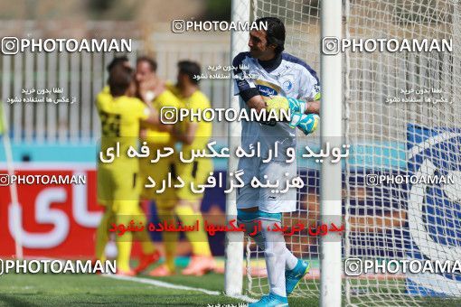 1086287, Tehran, [*parameter:4*], Iran Pro League، Persian Gulf Cup، 2017-18 season، Second Leg، Week 26، Naft Tehran ۱ v 2 Esteghlal on 2018/03/29 at Takhti Stadium