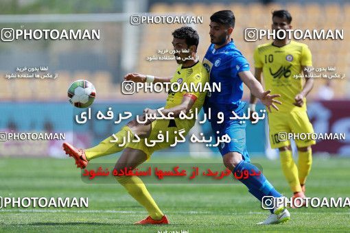 1074177, Tehran, [*parameter:4*], Iran Pro League، Persian Gulf Cup، 2017-18 season، Second Leg، Week 26، Naft Tehran ۱ v 2 Esteghlal on 2018/03/29 at Takhti Stadium