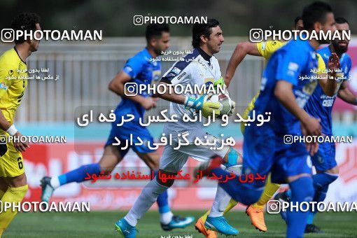 1074130, Tehran, [*parameter:4*], Iran Pro League، Persian Gulf Cup، 2017-18 season، Second Leg، Week 26، Naft Tehran ۱ v 2 Esteghlal on 2018/03/29 at Takhti Stadium