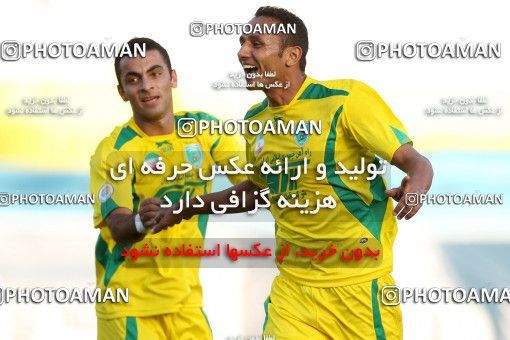 1086786, Tehran, [*parameter:4*], Iran Pro League، Persian Gulf Cup، 2010-11 season، First Leg، Week 12، Rah Ahan 2 v ۱ Pas on 2010/10/24 at Ekbatan Stadium