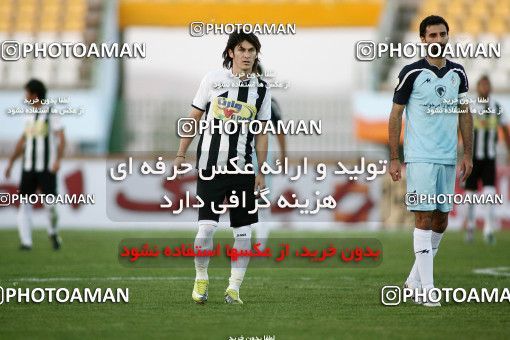 1086912, Qom, [*parameter:4*], Iran Pro League، Persian Gulf Cup، 2010-11 season، First Leg، Week 12،  2 v ۱ Paykan on 2010/10/24 at Yadegar-e Emam Stadium Qom