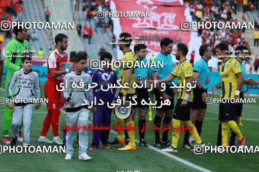 1107140, Tehran, [*parameter:4*], Iran Pro League، Persian Gulf Cup، 2017-18 season، Second Leg، Week 28، Persepolis ۱ v ۱ Pars Jonoubi Jam on 2018/04/11 at Azadi Stadium