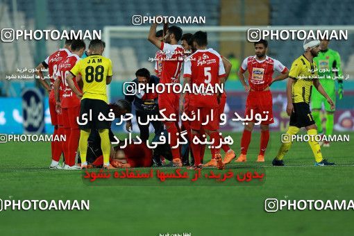 1096192, Tehran, [*parameter:4*], Iran Pro League، Persian Gulf Cup، 2017-18 season، Second Leg، Week 28، Persepolis ۱ v ۱ Pars Jonoubi Jam on 2018/04/11 at Azadi Stadium