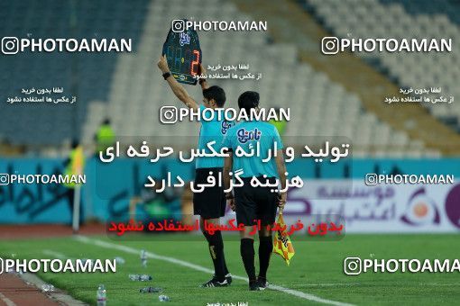 1096824, Tehran, [*parameter:4*], Iran Pro League، Persian Gulf Cup، 2017-18 season، Second Leg، Week 28، Persepolis ۱ v ۱ Pars Jonoubi Jam on 2018/04/11 at Azadi Stadium