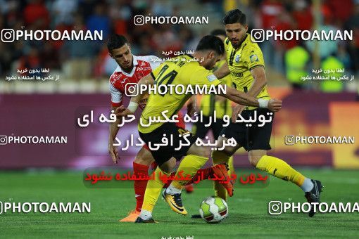 1107224, Tehran, [*parameter:4*], Iran Pro League، Persian Gulf Cup، 2017-18 season، Second Leg، Week 28، Persepolis ۱ v ۱ Pars Jonoubi Jam on 2018/04/11 at Azadi Stadium