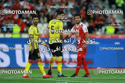 1106998, Tehran, [*parameter:4*], Iran Pro League، Persian Gulf Cup، 2017-18 season، Second Leg، Week 28، Persepolis ۱ v ۱ Pars Jonoubi Jam on 2018/04/11 at Azadi Stadium