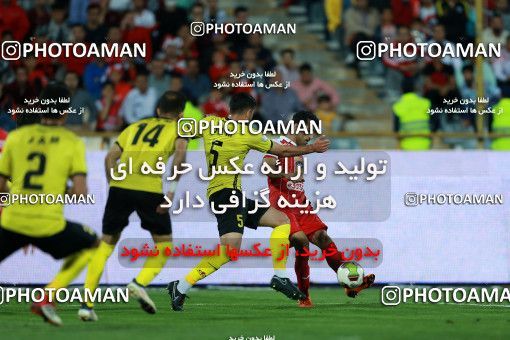 1096280, Tehran, [*parameter:4*], Iran Pro League، Persian Gulf Cup، 2017-18 season، Second Leg، Week 28، Persepolis ۱ v ۱ Pars Jonoubi Jam on 2018/04/11 at Azadi Stadium