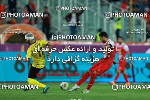 1107272, Tehran, [*parameter:4*], Iran Pro League، Persian Gulf Cup، 2017-18 season، Second Leg، Week 28، Persepolis ۱ v ۱ Pars Jonoubi Jam on 2018/04/11 at Azadi Stadium