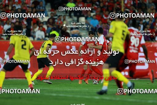 1107158, Tehran, [*parameter:4*], Iran Pro League، Persian Gulf Cup، 2017-18 season، Second Leg، Week 28، Persepolis ۱ v ۱ Pars Jonoubi Jam on 2018/04/11 at Azadi Stadium