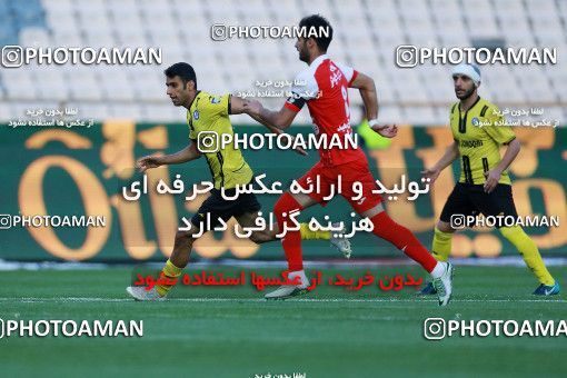 1089895, Tehran, [*parameter:4*], Iran Pro League، Persian Gulf Cup، 2017-18 season، Second Leg، Week 28، Persepolis ۱ v ۱ Pars Jonoubi Jam on 2018/04/11 at Azadi Stadium