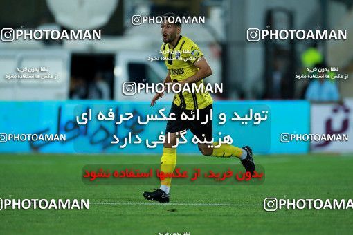 1089259, Tehran, [*parameter:4*], Iran Pro League، Persian Gulf Cup، 2017-18 season، Second Leg، Week 28، Persepolis ۱ v ۱ Pars Jonoubi Jam on 2018/04/11 at Azadi Stadium