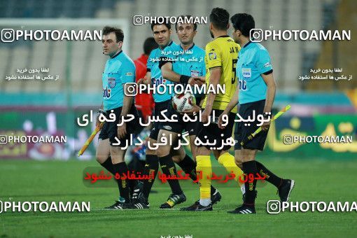 1089611, Tehran, [*parameter:4*], Iran Pro League، Persian Gulf Cup، 2017-18 season، Second Leg، Week 28، Persepolis ۱ v ۱ Pars Jonoubi Jam on 2018/04/11 at Azadi Stadium