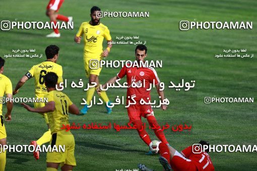 1127786, Tehran, [*parameter:4*], Iran Pro League، Persian Gulf Cup، 2017-18 season، Second Leg، Week 28، Naft Tehran ۰ v ۱ Padideh Mashhad on 2018/04/13 at Takhti Stadium