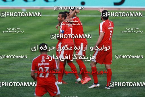 1128093, Tehran, [*parameter:4*], Iran Pro League، Persian Gulf Cup، 2017-18 season، Second Leg، Week 28، Naft Tehran ۰ v ۱ Padideh Mashhad on 2018/04/13 at Takhti Stadium