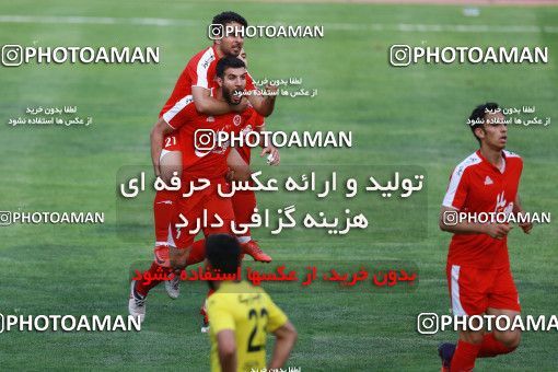 1128209, Tehran, [*parameter:4*], لیگ برتر فوتبال ایران، Persian Gulf Cup، Week 28، Second Leg، Naft Tehran 0 v 1 Padideh Mashhad on 2018/04/13 at Takhti Stadium