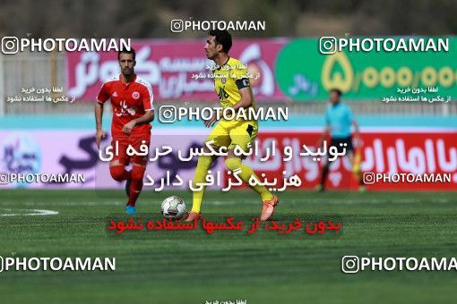 1094044, Tehran, [*parameter:4*], Iran Pro League، Persian Gulf Cup، 2017-18 season، Second Leg، Week 28، Naft Tehran ۰ v ۱ Padideh Mashhad on 2018/04/13 at Takhti Stadium