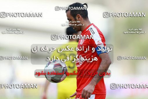 1094147, Tehran, [*parameter:4*], Iran Pro League، Persian Gulf Cup، 2017-18 season، Second Leg، Week 28، Naft Tehran ۰ v ۱ Padideh Mashhad on 2018/04/13 at Takhti Stadium