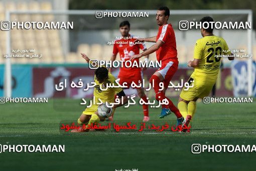 1094350, Tehran, [*parameter:4*], Iran Pro League، Persian Gulf Cup، 2017-18 season، Second Leg، Week 28، Naft Tehran ۰ v ۱ Padideh Mashhad on 2018/04/13 at Takhti Stadium