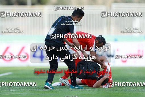 1094400, Tehran, [*parameter:4*], Iran Pro League، Persian Gulf Cup، 2017-18 season، Second Leg، Week 28، Naft Tehran ۰ v ۱ Padideh Mashhad on 2018/04/13 at Takhti Stadium