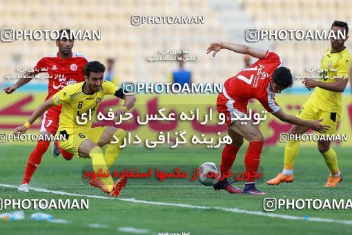 1094139, Tehran, [*parameter:4*], Iran Pro League، Persian Gulf Cup، 2017-18 season، Second Leg، Week 28، Naft Tehran ۰ v ۱ Padideh Mashhad on 2018/04/13 at Takhti Stadium