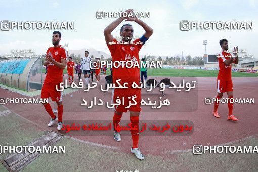 1094068, Tehran, [*parameter:4*], Iran Pro League، Persian Gulf Cup، 2017-18 season، Second Leg، Week 28، Naft Tehran ۰ v ۱ Padideh Mashhad on 2018/04/13 at Takhti Stadium