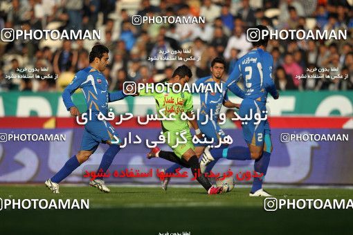 1162018, Tehran, [*parameter:4*], Iran Pro League، Persian Gulf Cup، 2010-11 season، First Leg، Week 17، Esteghlal 3 v 2 Pas on 2010/12/03 at Azadi Stadium