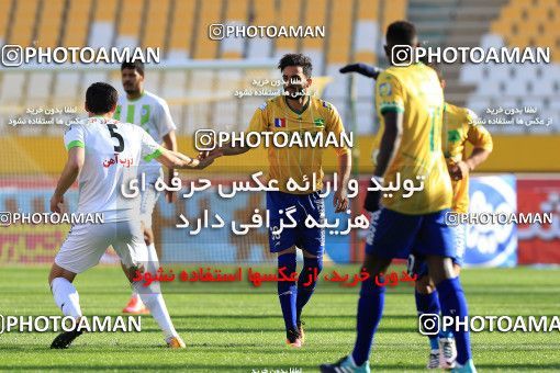 1095837, Isfahan, [*parameter:4*], Iran Pro League، Persian Gulf Cup، 2017-18 season، Second Leg، Week 20، Zob Ahan Esfahan 2 v ۱ Sanat Naft Abadan on 2018/01/18 at Naghsh-e Jahan Stadium