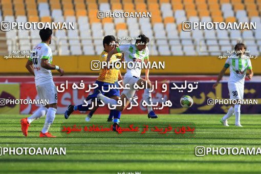 1096018, Isfahan, [*parameter:4*], Iran Pro League، Persian Gulf Cup، 2017-18 season، Second Leg، Week 20، Zob Ahan Esfahan 2 v ۱ Sanat Naft Abadan on 2018/01/18 at Naghsh-e Jahan Stadium