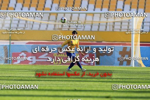 1095967, Isfahan, [*parameter:4*], Iran Pro League، Persian Gulf Cup، 2017-18 season، Second Leg، Week 20، Zob Ahan Esfahan 2 v ۱ Sanat Naft Abadan on 2018/01/18 at Naghsh-e Jahan Stadium