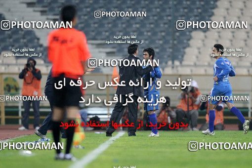 1161976, Tehran, , Iranian Hazfi Cup, 1.8 round, Khorramshahr Cup, Esteghlal ۱ v ۰ Shahin Boushehr on 2010/11/20 at Azadi Stadium