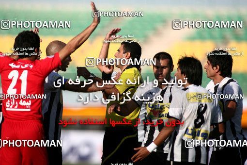 1097983, Qom, Iran, Iran Pro League، Persian Gulf Cup، 2010-11 season، First Leg، Week 15، Saba Qom ۰ v ۰ Tractor S.C. on 2010/11/11 at Yadegar-e Emam Stadium Qom