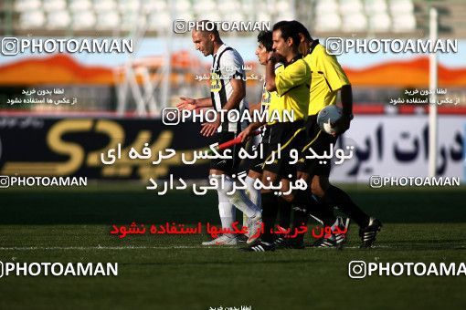 1097981, Qom, Iran, Iran Pro League، Persian Gulf Cup، 2010-11 season، First Leg، Week 15، Saba Qom ۰ v ۰ Tractor S.C. on 2010/11/11 at Yadegar-e Emam Stadium Qom