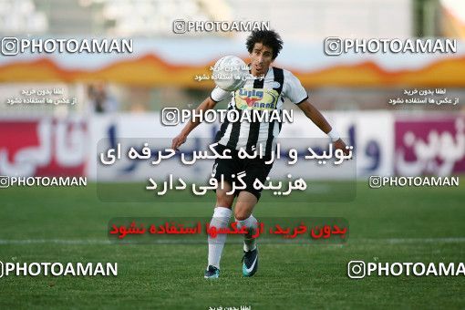 1098109, Qom, Iran, Iran Pro League، Persian Gulf Cup، 2010-11 season، First Leg، Week 15، Saba Qom ۰ v ۰ Tractor S.C. on 2010/11/11 at Yadegar-e Emam Stadium Qom