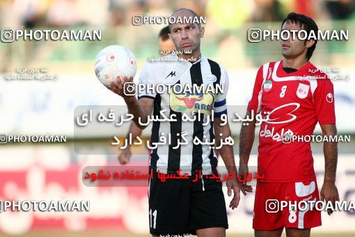 1098148, Qom, Iran, Iran Pro League، Persian Gulf Cup، 2010-11 season، First Leg، Week 15، Saba Qom ۰ v ۰ Tractor S.C. on 2010/11/11 at Yadegar-e Emam Stadium Qom