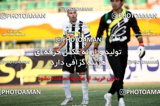 1097996, Qom, Iran, Iran Pro League، Persian Gulf Cup، 2010-11 season، First Leg، Week 15، Saba Qom ۰ v ۰ Tractor S.C. on 2010/11/11 at Yadegar-e Emam Stadium Qom