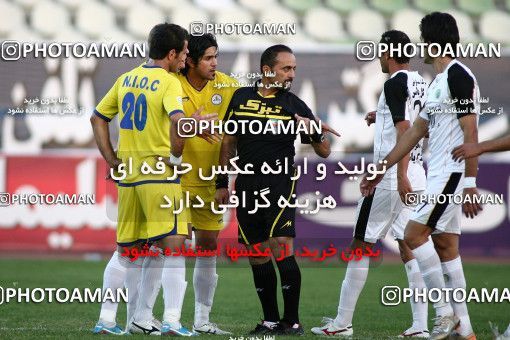 1099019, Tehran, [*parameter:4*], Iran Pro League، Persian Gulf Cup، 2010-11 season، First Leg، Week 15، Naft Tehran ۱ v ۰ Rah Ahan on 2010/11/12 at Shahid Dastgerdi Stadium