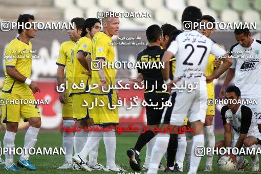 1098963, Tehran, [*parameter:4*], Iran Pro League، Persian Gulf Cup، 2010-11 season، First Leg، Week 15، Naft Tehran ۱ v ۰ Rah Ahan on 2010/11/12 at Shahid Dastgerdi Stadium