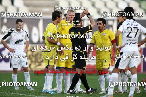 1099006, Tehran, [*parameter:4*], Iran Pro League، Persian Gulf Cup، 2010-11 season، First Leg، Week 15، Naft Tehran ۱ v ۰ Rah Ahan on 2010/11/12 at Shahid Dastgerdi Stadium