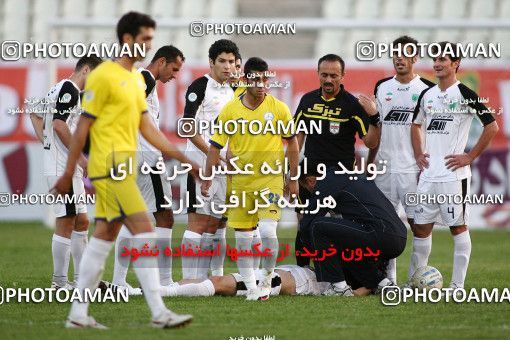 1098941, Tehran, [*parameter:4*], Iran Pro League، Persian Gulf Cup، 2010-11 season، First Leg، Week 15، Naft Tehran ۱ v ۰ Rah Ahan on 2010/11/12 at Shahid Dastgerdi Stadium