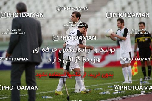 1099057, Tehran, [*parameter:4*], Iran Pro League، Persian Gulf Cup، 2010-11 season، First Leg، Week 15، Naft Tehran ۱ v ۰ Rah Ahan on 2010/11/12 at Shahid Dastgerdi Stadium