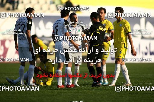 1098922, Tehran, [*parameter:4*], Iran Pro League، Persian Gulf Cup، 2010-11 season، First Leg، Week 15، Naft Tehran ۱ v ۰ Rah Ahan on 2010/11/12 at Shahid Dastgerdi Stadium