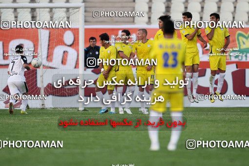 1100463, Tehran, [*parameter:4*], Iran Pro League، Persian Gulf Cup، 2010-11 season، First Leg، Week 15، Naft Tehran ۱ v ۰ Rah Ahan on 2010/11/12 at Shahid Dastgerdi Stadium