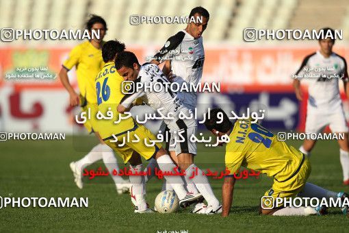 1100450, Tehran, [*parameter:4*], Iran Pro League، Persian Gulf Cup، 2010-11 season، First Leg، Week 15، Naft Tehran ۱ v ۰ Rah Ahan on 2010/11/12 at Shahid Dastgerdi Stadium