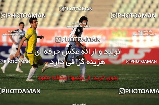 1099159, Tehran, [*parameter:4*], Iran Pro League، Persian Gulf Cup، 2010-11 season، First Leg، Week 15، Naft Tehran ۱ v ۰ Rah Ahan on 2010/11/12 at Shahid Dastgerdi Stadium