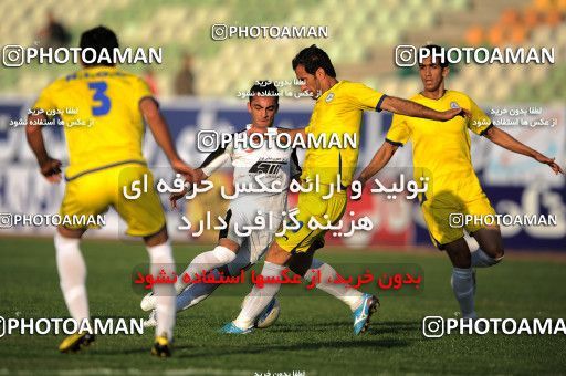 1099166, Tehran, [*parameter:4*], Iran Pro League، Persian Gulf Cup، 2010-11 season، First Leg، Week 15، Naft Tehran ۱ v ۰ Rah Ahan on 2010/11/12 at Shahid Dastgerdi Stadium