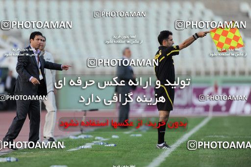 1099200, Tehran, [*parameter:4*], لیگ برتر فوتبال ایران، Persian Gulf Cup، Week 15، First Leg، Naft Tehran 1 v 0 Rah Ahan on 2010/11/12 at Shahid Dastgerdi Stadium