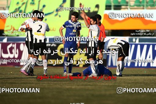 1108336, Qom, Iran, Iran Pro League، Persian Gulf Cup، 2010-11 season، First Leg، Week 17، Saba Qom ۱ v ۰ Malvan Bandar Anzali on 2010/12/03 at Yadegar-e Emam Stadium Qom