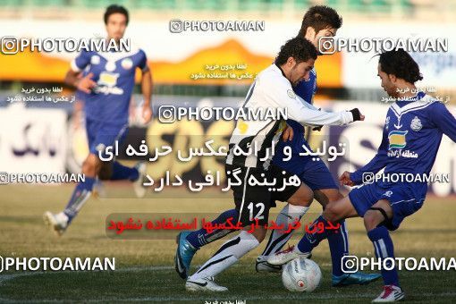 1108392, Qom, Iran, Iran Pro League، Persian Gulf Cup، 2010-11 season، First Leg، Week 17، Saba Qom ۱ v ۰ Malvan Bandar Anzali on 2010/12/03 at Yadegar-e Emam Stadium Qom