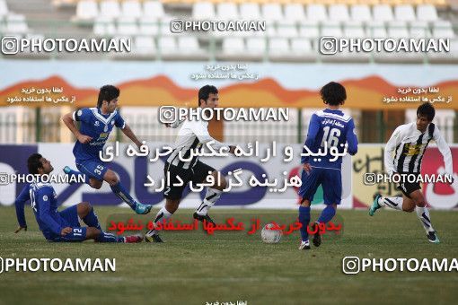 1108367, Qom, Iran, Iran Pro League، Persian Gulf Cup، 2010-11 season، First Leg، Week 17، Saba Qom ۱ v ۰ Malvan Bandar Anzali on 2010/12/03 at Yadegar-e Emam Stadium Qom